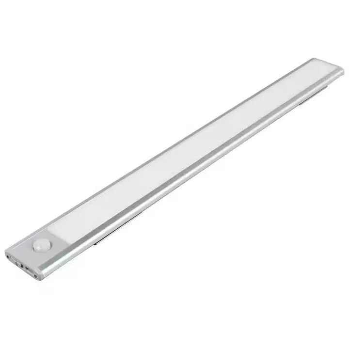 Portada de BAJO ALACENA LED RECARGABLE ALUMINIO CON SENSOR 20CM