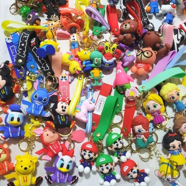 Portada de LLAVERO PERSONAJES